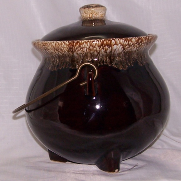 VTG Bean Pot Drip Glaze w/Lid and Metal Handle - Picture 2 of 9